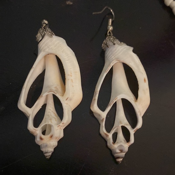 Shell mother of pearl necklace and earrings - Picture 4 of 5